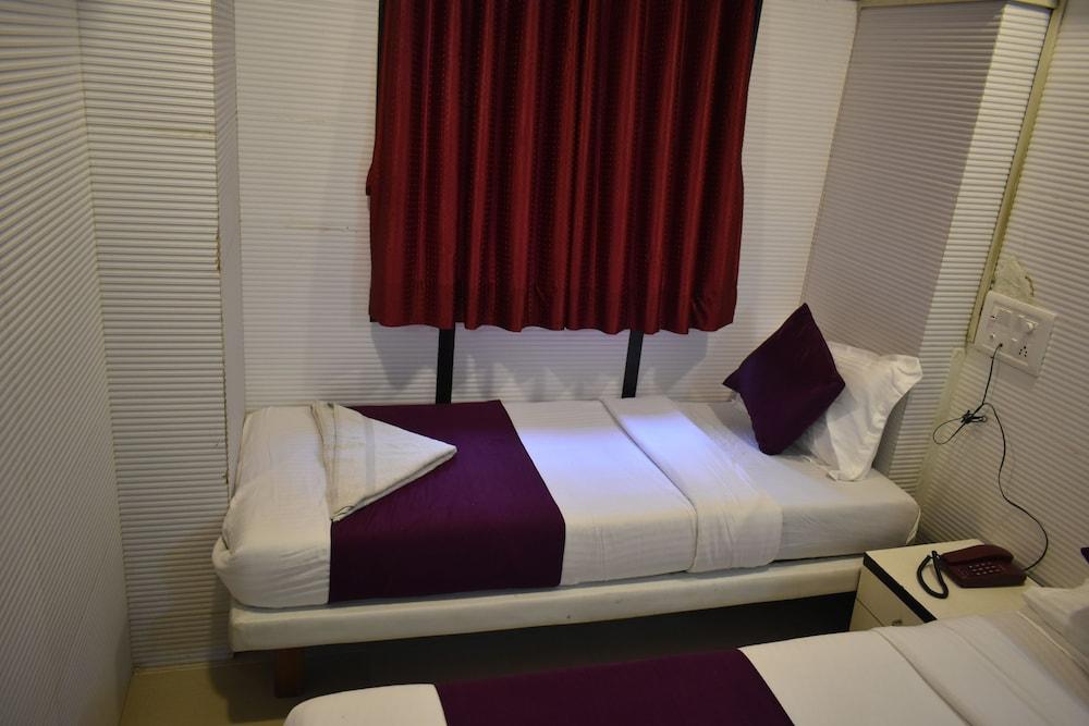 Hotel Arma Court - Near Us Embassy, Bkc Mumbai Exterior photo