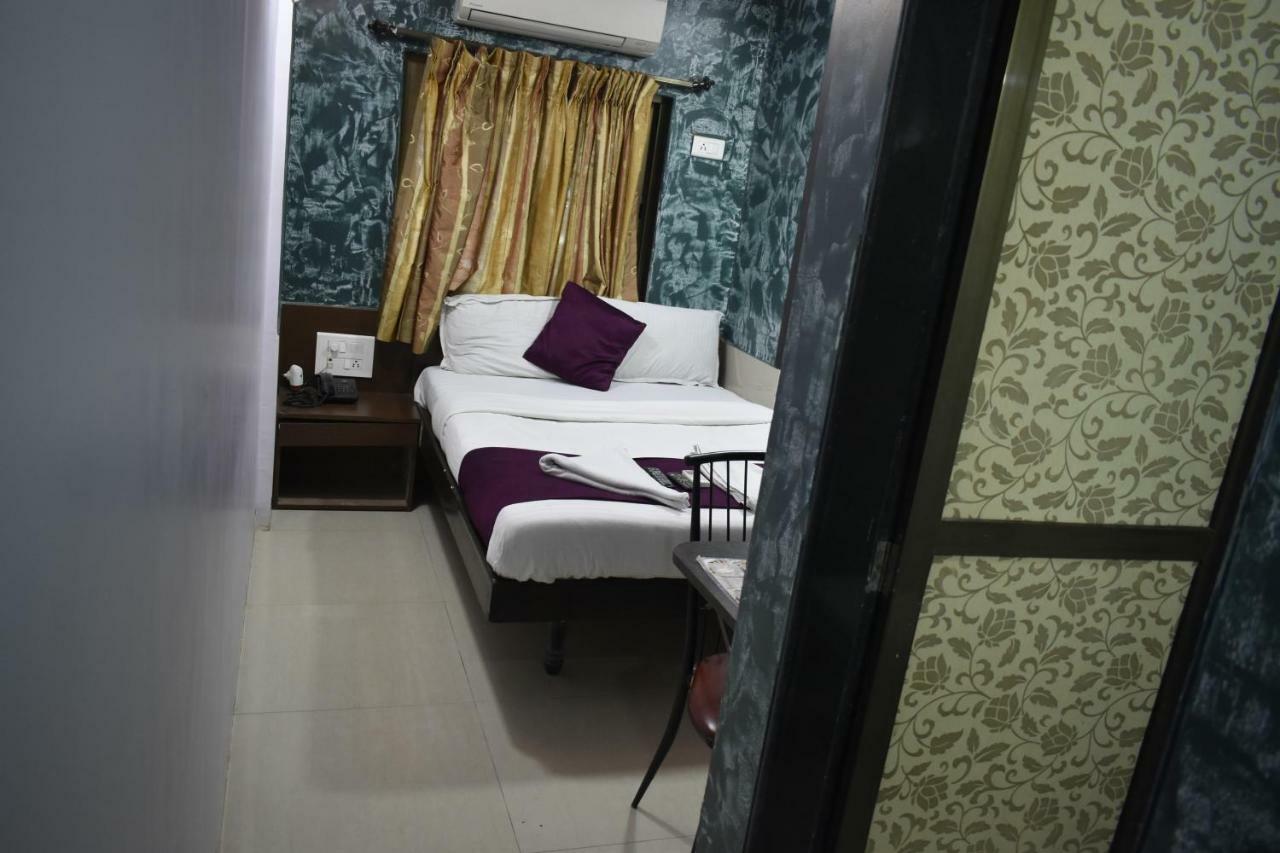 Hotel Arma Court - Near Us Embassy, Bkc Mumbai Exterior photo