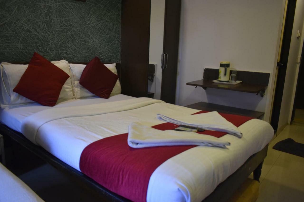 Hotel Arma Court - Near Us Embassy, Bkc Mumbai Exterior photo